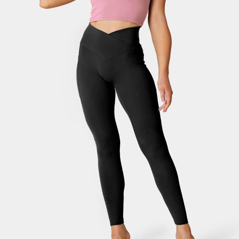 In My Feels Crossover Pocket Leggings